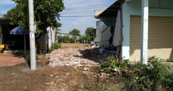 Ngang nhiên thuê vệ sĩ đến đập nhà dân