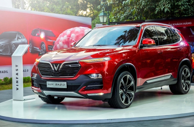 Tin kinh tế 6AM: USD l&ecirc;n đỉnh k&eacute;o gi&aacute; v&agrave;ng chững lại; những chiếc VinFast Lux SA2.0 v&agrave; Lux A2.0 đầu ti&ecirc;n lăn b&aacute;nh