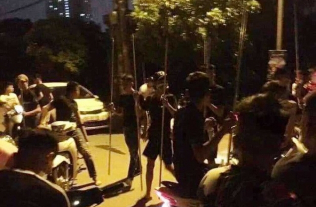 N&oacute;ng: Hỗn chiến đẫm m&aacute;u tại Khu kinh tế Nghi Sơn, 1 người chết, 4 người bị thương