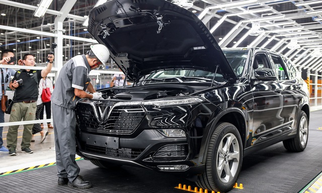 Nhiều mẫu xe hưởng lợi hàng trăm triệu sau khi giảm phí trước bạ