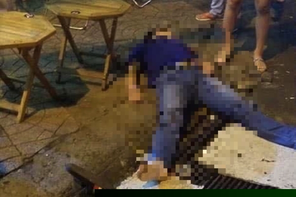 Thanh ni&ecirc;n bị đ&acirc;m gục trước qu&aacute;n c&agrave; ph&ecirc; ở Đắk Lắk