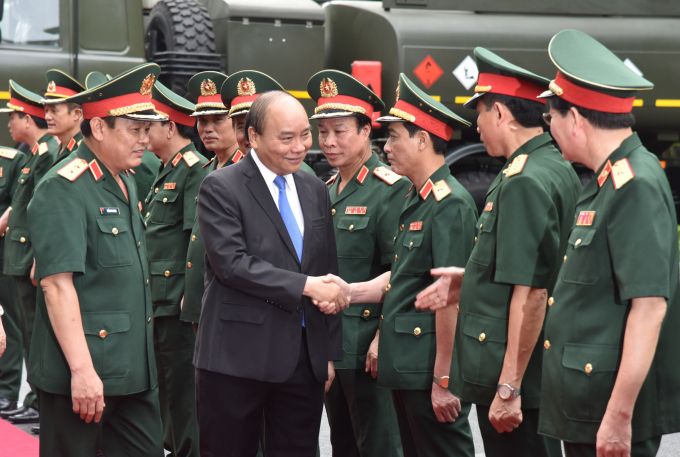 Thủ tướng cùng các đại biểu dự lễ kỷ niệm.