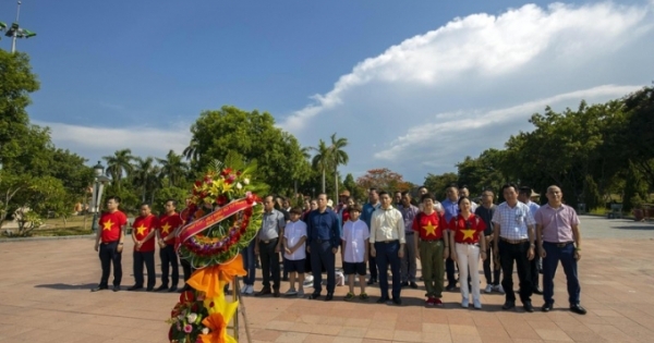 Báo Pháp luật Việt Nam tiếp tục hành trình tri ân các địa chỉ đỏ