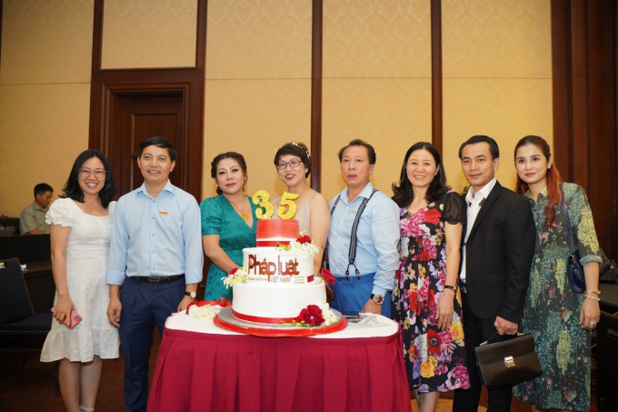 Mừng sinh nhật Báo Pháp luật Việt Nam tuổi 35