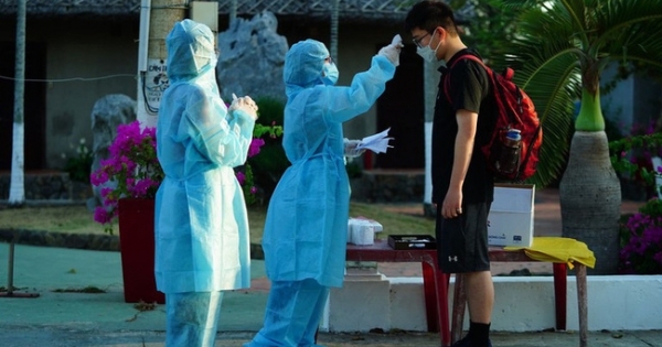 Lao động nước ngoài nhập cảnh vào TP.HCM được cách ly ở khách sạn 3-5 sao