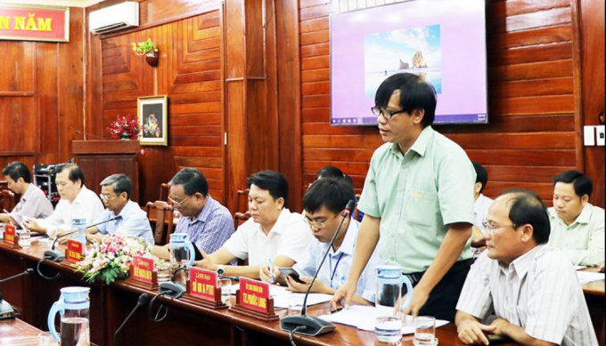 Lãnh đạo Công ty cổ phần Thủy điện Thác Mơ trao đổi tại buổi tìm hiểu (Ảnh: Báo Bình Phước)