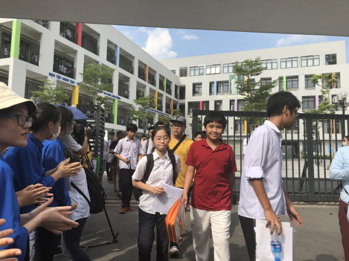 Ai cũng đều vui mừng vì làm được bài.