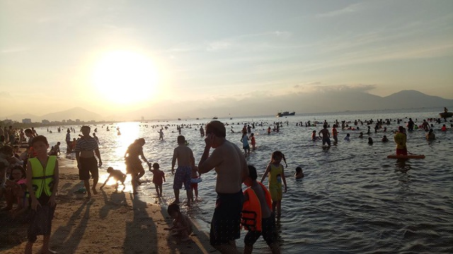 Những người làm nghề cứu hộ bãi biển ở Đà Nẵng - 2