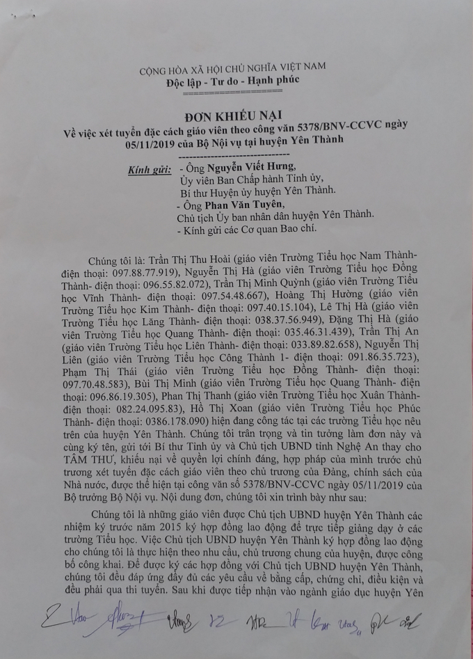 Đơn khiếu nại của các giáo viên.