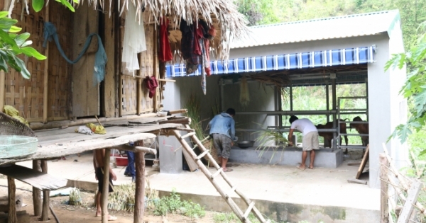 Cán bộ Ban dân tộc tỉnh Nghệ An bị bắt: 12,6 tỷ đồng xây được 67 chuồng bò