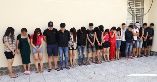 Dịch Covid bùng phát, 50 nam nữ vẫn thuê phòng để hút trích ma túy