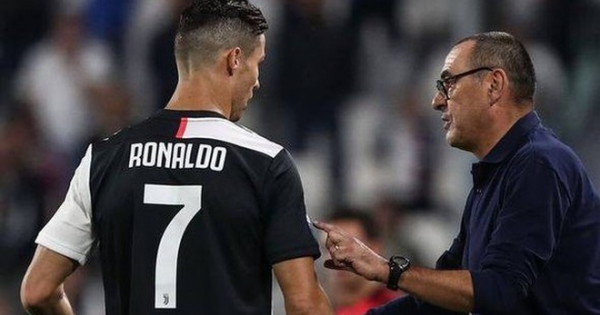 C.Ronaldo bị gọi là... "kẻ khó bảo"