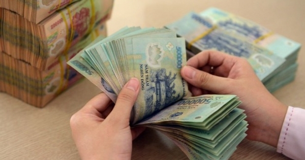 Bất ngờ lãi suất tiết kiệm nhảy vọt lên 8,2%/năm còn trái phiếu gần 20%