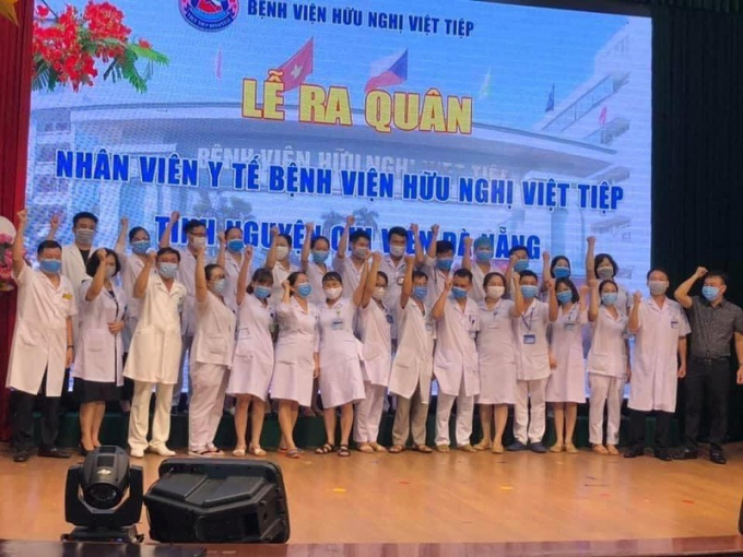 C&aacute;n bộ y tế Hải Ph&ograve;ng tại lễ ra qu&acirc;n t&igrave;nh nguyện đến Đ&agrave; Nẵng hỗ trợ ph&ograve;ng chống COVID -19.