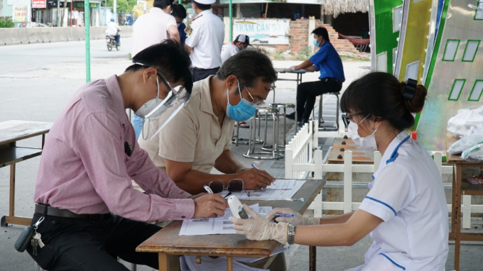 Kiểm soát chặt người từ TP.HCM và các tỉnh tại chốt kiểm soát phòng dịch Covid-19 cửa ngõ tỉnh Tây Ninh.