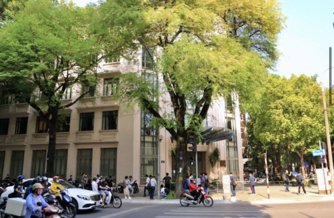 D1BC09A0-7A78-467D-90E7-5A6C6A1D77A1.