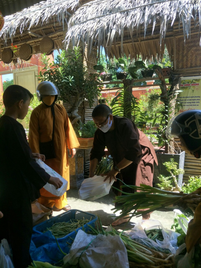 z2622961636106_efb5a4983ca9774ed884b81ed6a40401