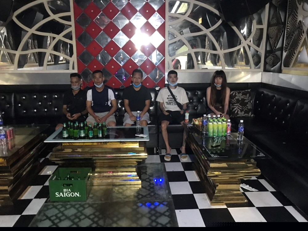 Quán karaoke ở số 298C Văn Cao