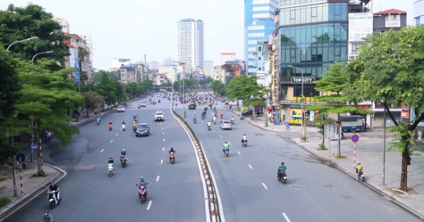 Người dân Thủ đô chấp hành quy định giãn cách xã hội như thế nào?