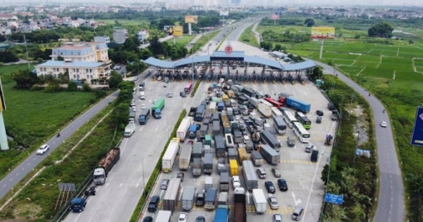 Bí thư Thành ủy Hà Nội: Xe có dán mã “luồng xanh” sẽ được đi thẳng vào Hà Nội