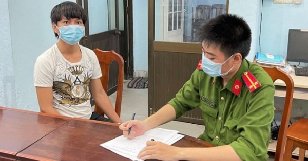 Giao cấu với người yêu chưa thành niên rồi quay clip nóng làm kỷ niệm