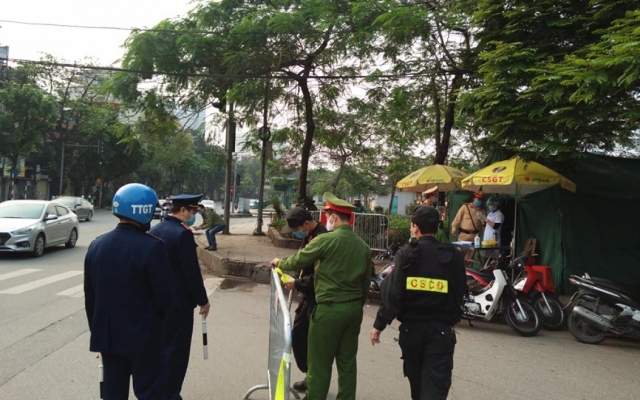 Hà Nội thiết lập nhiều chốt kiểm soát tại các phường