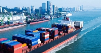 Vận tải biển toàn cầu lại gián đoạn vì lũ lụt