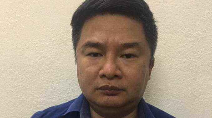 Đối tượng Văn Hữu Tưởng.