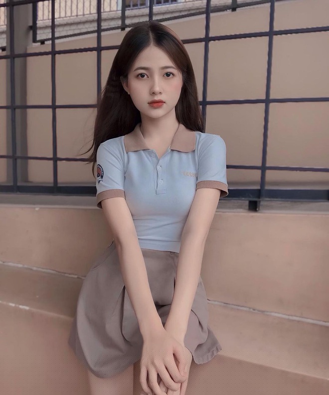 Nữ sinh 2K cũng chia sẻ rằng, em luôn lắng nghe những lời nhận xét không hay để có động lực thay đổi bản thân trở nên tốt hơn. Nhi bộc bạch: