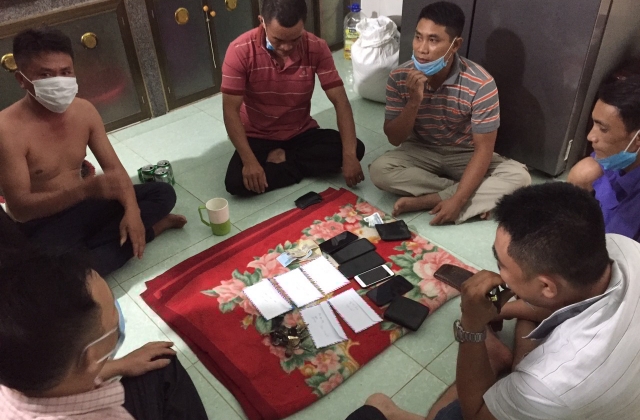 Quảng Bình: Bất chấp lệnh cấm về Covid-19, nhóm đối tượng vẫn rủ nhau đi đánh bạc