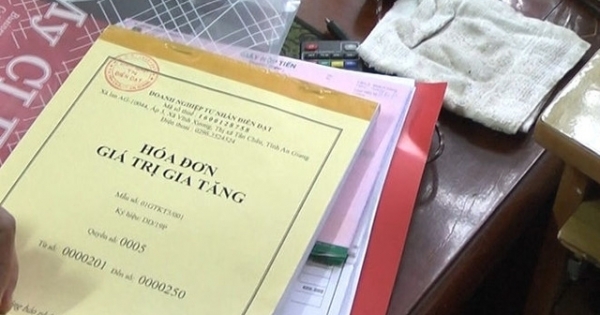 Đường dây 14 doanh nghiệp 