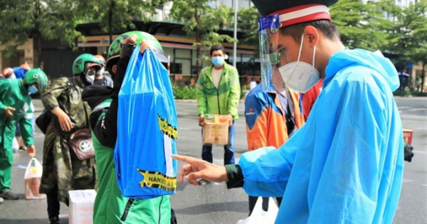 Hàng thiết yếu và "khoảng trống" văn bản