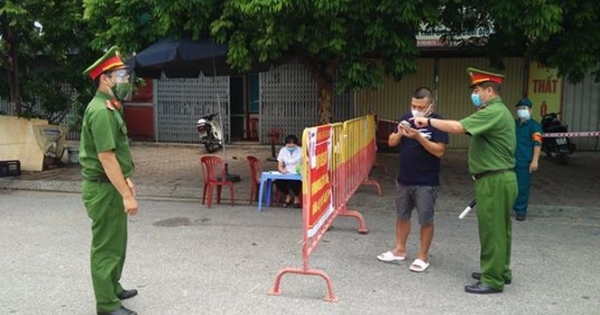 Hà Nội xử phạt gần 7 tỷ đồng sau 1 tuần giãn cách xã hội