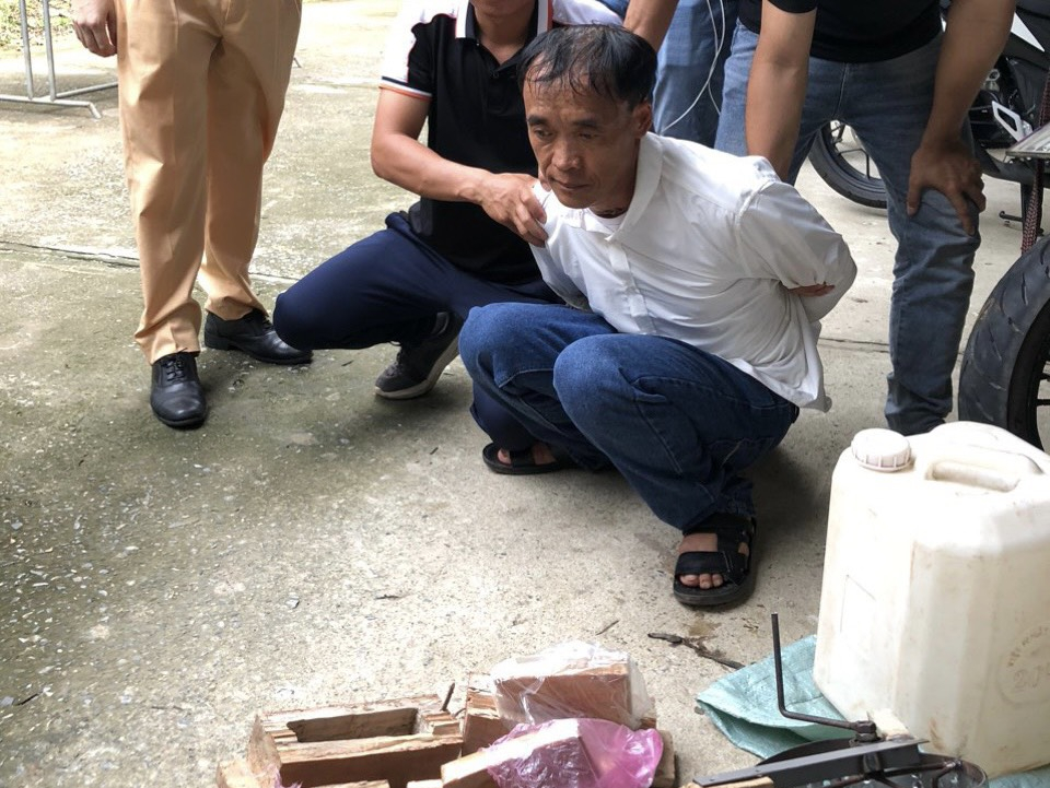 z4477694325375_40fa18d9bf2a332db39237979f955478