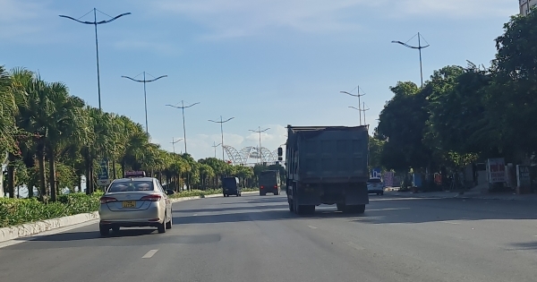 Quảng Ninh: Nhiều bất cập việc vận chuyển đất san lấp mặt bằng ở khu 2 thị trấn Trới