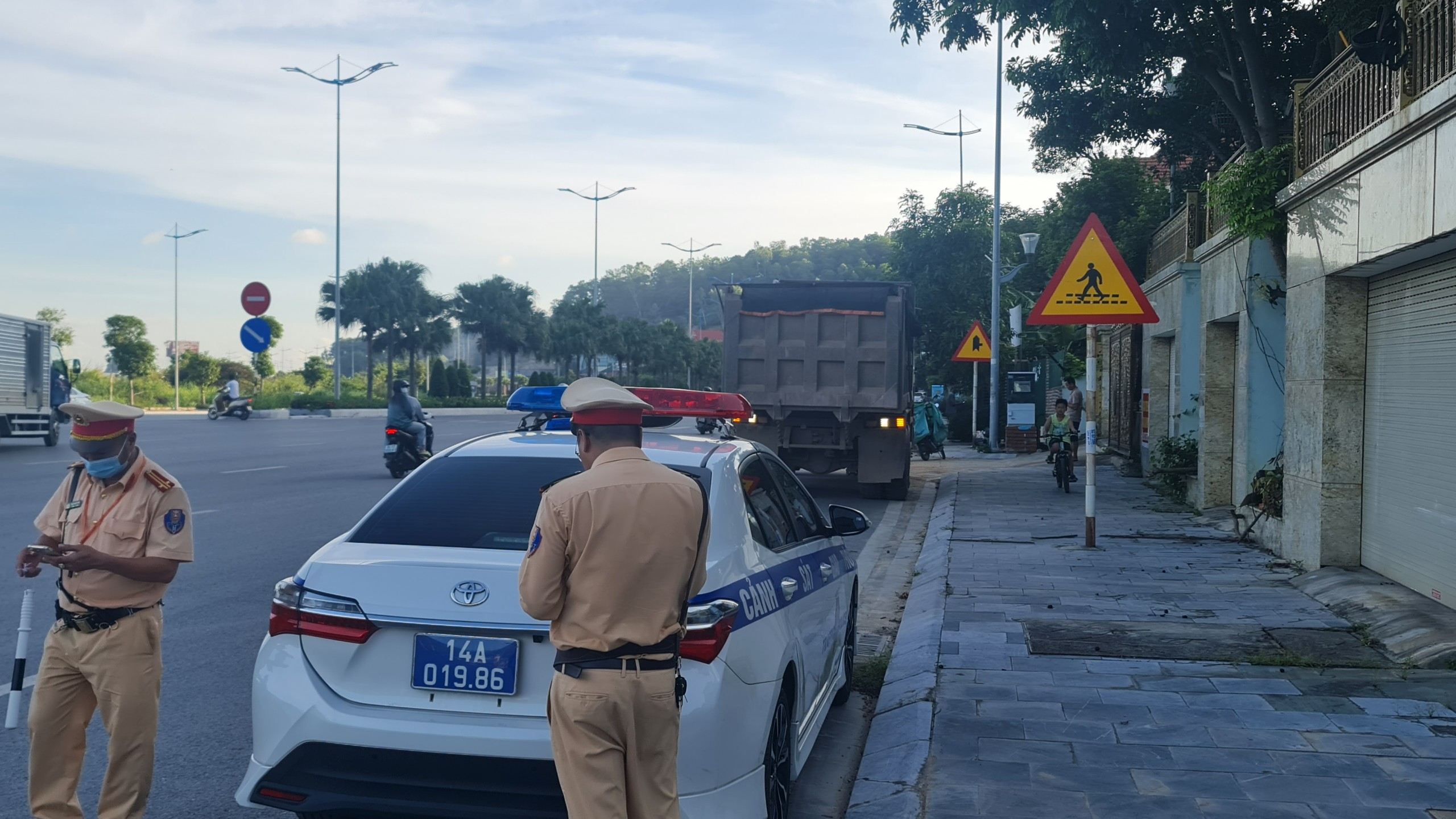 z4522420657252_34816bff69e1097abd7b82a356707a37