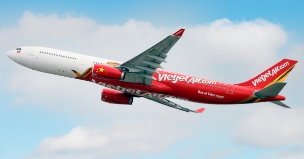 Vietjet muốn huy động 2.000 tỷ đồng từ trái phiếu để trả lương, xăng dầu…