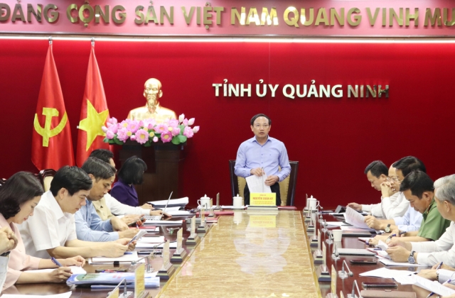 Phó trưởng Ban Dân vận Huyện ủy Vân Đồn bị cách chức tất cả chức vụ trong Đảng