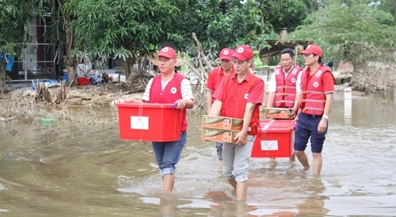 Đổi mới mạnh mẽ nội dung, phương thức hoạt động chữ thập đỏ và công tác nhân đạo