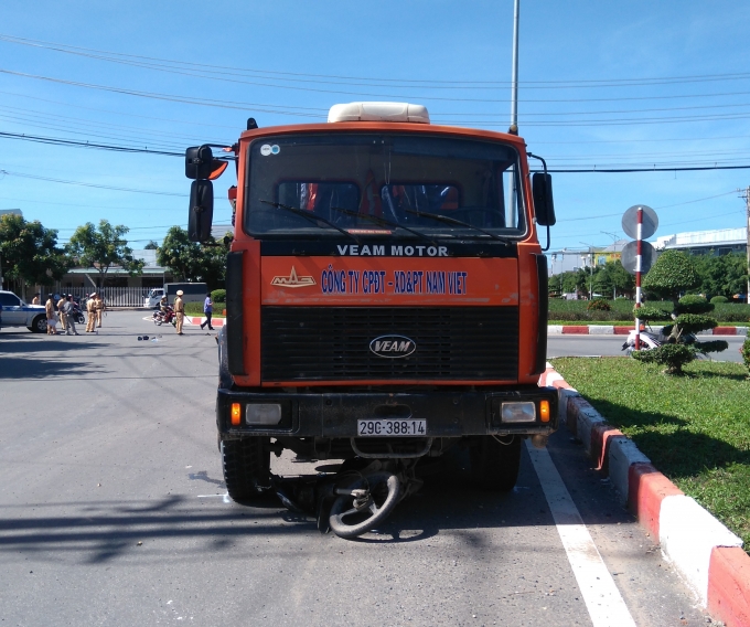 Ảnh hiện trường vụ tai nạn ng&agrave;y 1/7.