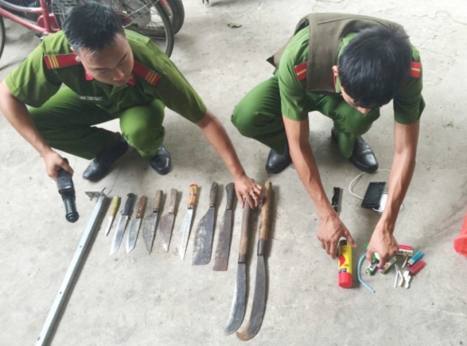 Hung kh&iacute; được thu lại tại hiện trường (Ảnh do C&ocirc;ng an Ninh B&igrave;nh cung cấp).