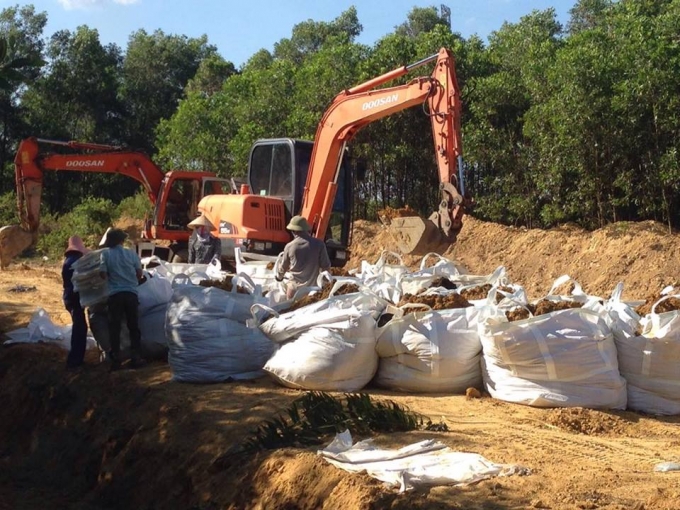 Số lượng chất thải Formosa ph&aacute;t hiện tại địa b&agrave;n phường Kỳ Trinh (thị x&atilde; Kỳ Anh) sau khi c&oacute; kết quả gi&aacute;m định c&oacute; chất độc hại Xianua vượt ngưỡng cho ph&eacute;p.