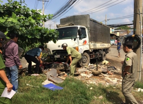 Hiện trường vụ tai nạn giao th&ocirc;ng