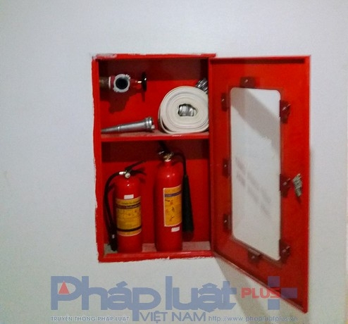 H&ocirc;p PCCC đ&atilde; được lắp đặt nhưng chưa được sự nghiệm thu của cơ quan PCCC.