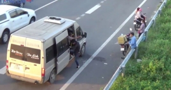 Bản tin Giao thông Plus ngày 10/8/2016: Ô tô "vô tư" bắt khách trên cao tốc Hà Nội - Bắc Giang