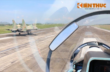 Việt Nam sắp c&oacute; ba trung đo&agrave;n trang bị ti&ecirc;m k&iacute;ch Su-30MK2