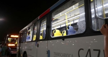 Hiện trường vụ xe bus chở phóng viên bị tấn công tại Olympic Rio 2016