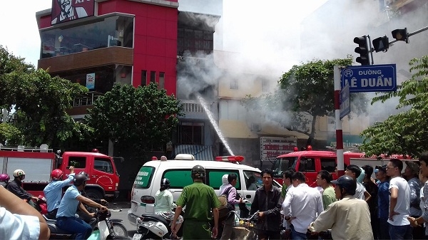 Hiện trường vụ ch&aacute;y.