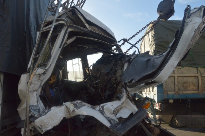 Vụ tai nạn l&agrave;m phụ xe tử vong