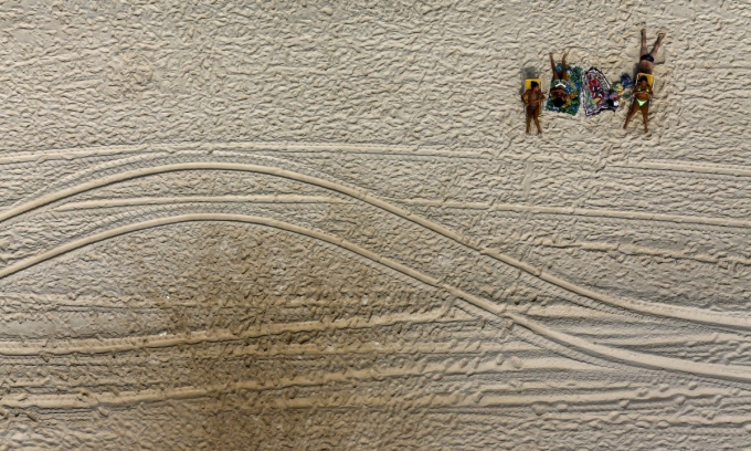 Với kh&iacute; hậu nhiệt đới, nơi đ&acirc;y l&agrave; điểm thư gi&atilde;n l&yacute; tưởng cho du kh&aacute;ch đến từ khắp nơi tr&ecirc;n thế giới. (Ảnh: Reuters)